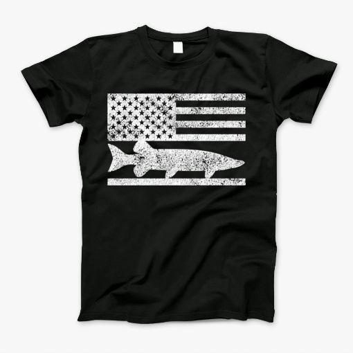 Musky Fishing - Muskie Fisherman American Flag Gift T-Shirt
