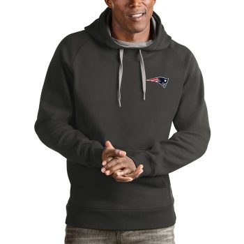 New England Patriots Antigua Logo Victory Pullover Hoodie - Charcoal